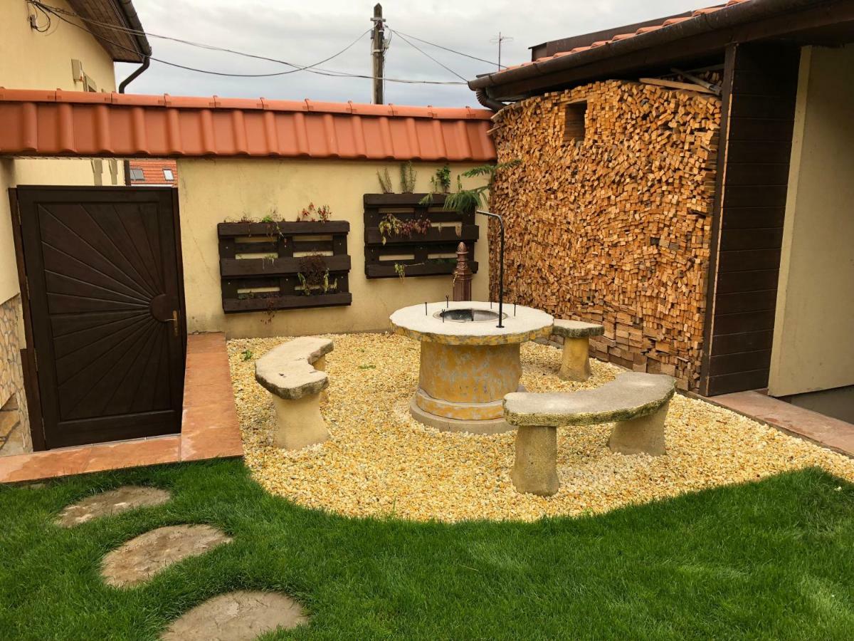 Vino Apartman Erlau Exterior foto